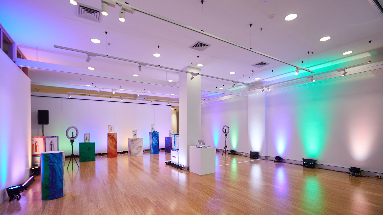 Clinique Product Launch Lighting with Phantos Static Wash Lights